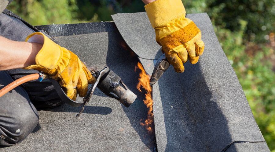 Expert Emergency Roof Repairs services in Carlton, TX